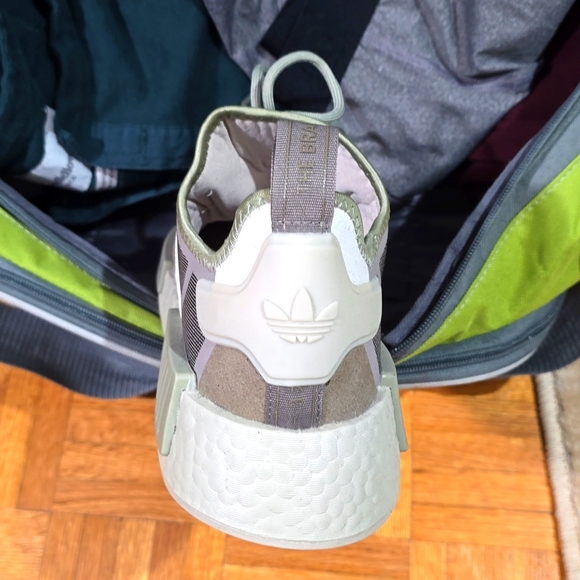 MENS Adidas NMD size 10 - Picture 4 of 4